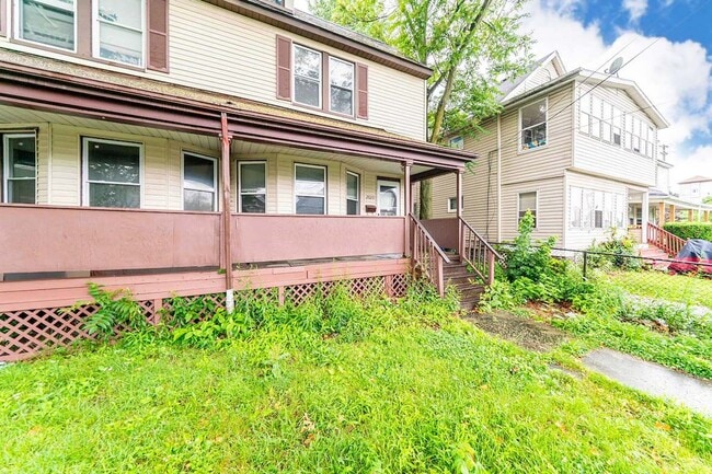 Photo - Beautifully Renovated Home in Prime Location Unit 2020