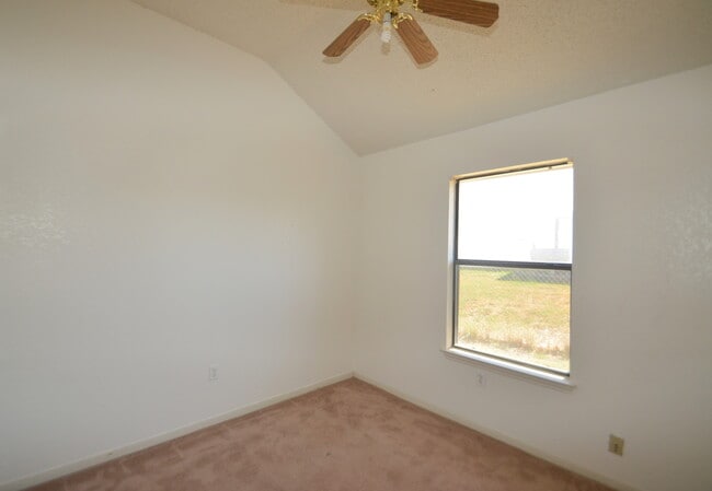 Photo - AMAZING 4 BED/ 2 BATH HOME IN WESTERN HILLS ESTATES- COVE!