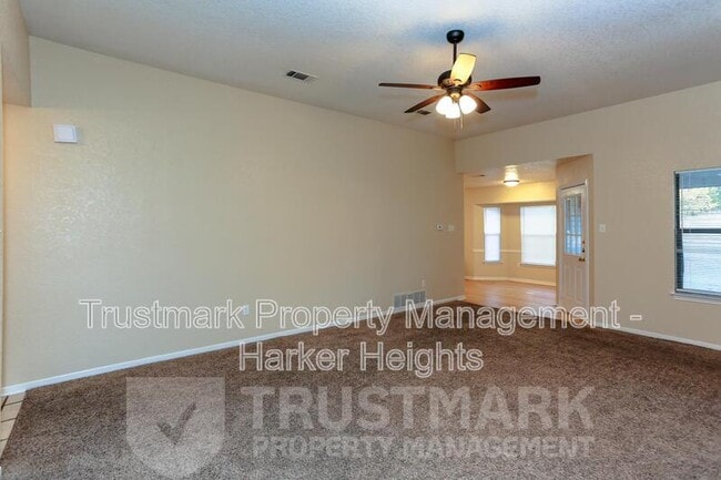 1001 Joe Morse Dr