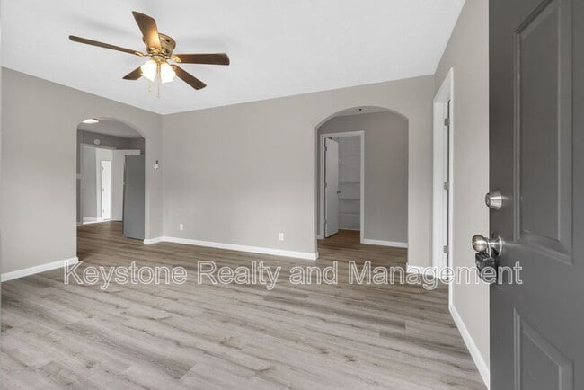 Photo - 103 Cayce Ave