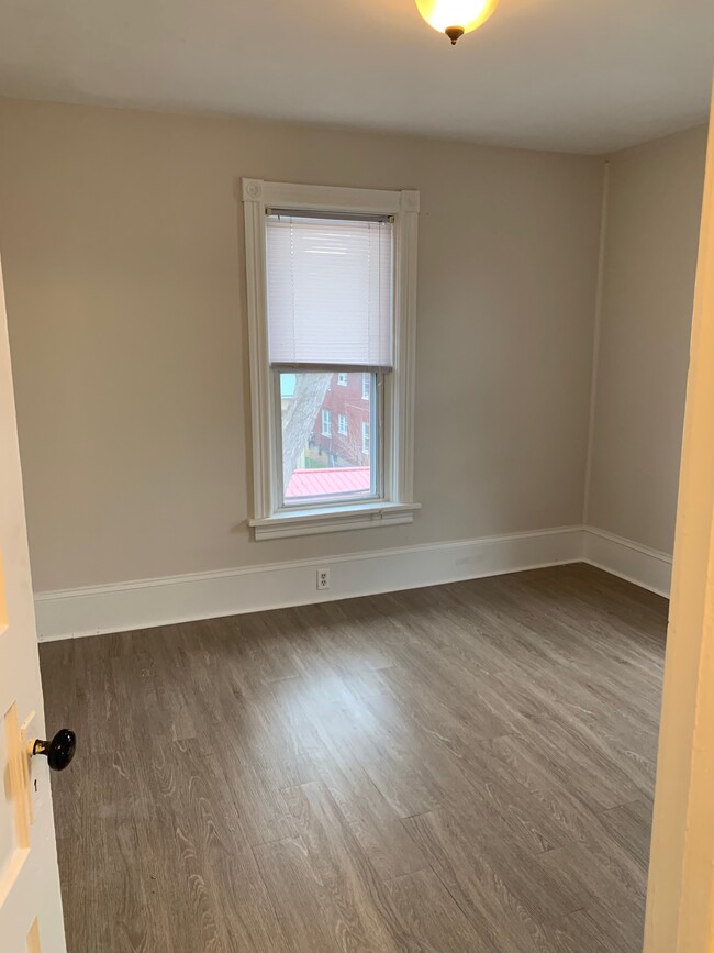 Photo - 1037 Hepburn St Unit 2nd Floor