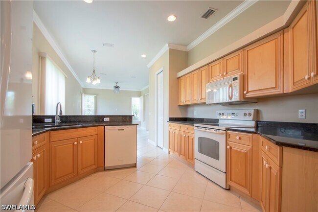 3327 Sandpiper Way