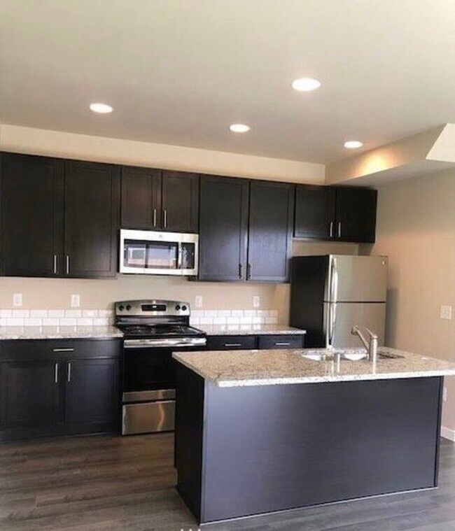 Photo - 1903 Ahlers Ave