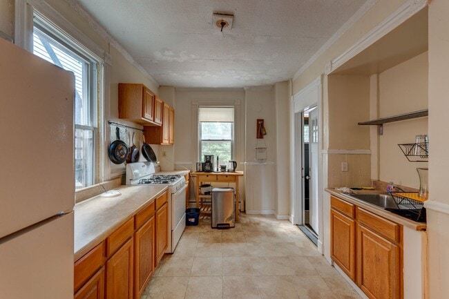 Photo - 22 Lynwood Pl Unit 1st Floor