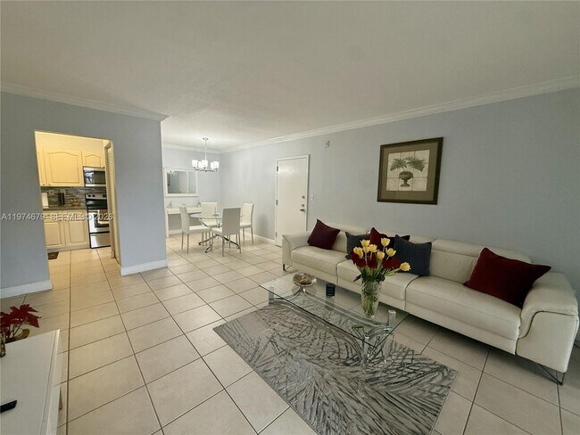 Photo - 10413 N Kendall Dr Unit B208