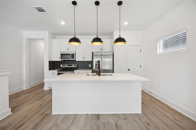 Building Photo - 8021 Cora St Unit B Rental