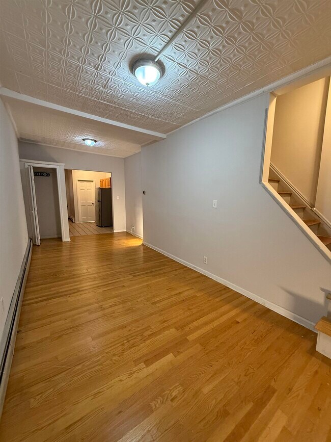 Photo - 614 Grand St Unidad 3L