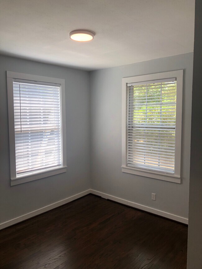 Photo - 2 Glendower Ct