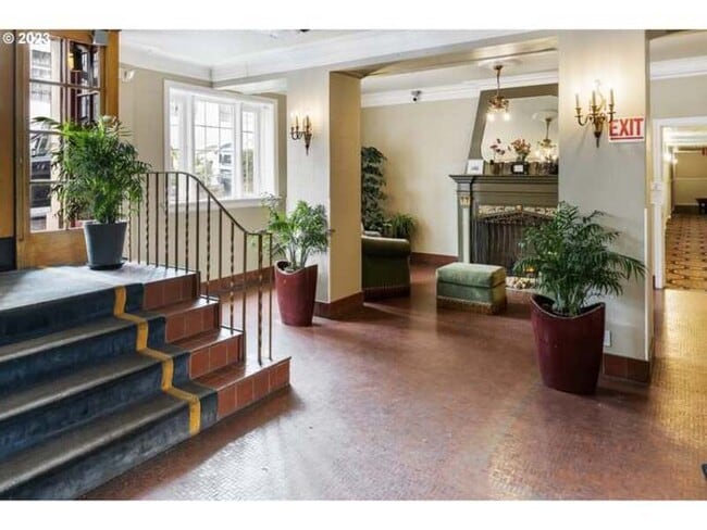 Photo - 20 NW 16th Ave