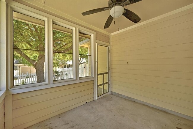 Photo - 1049 King Cotton Ln