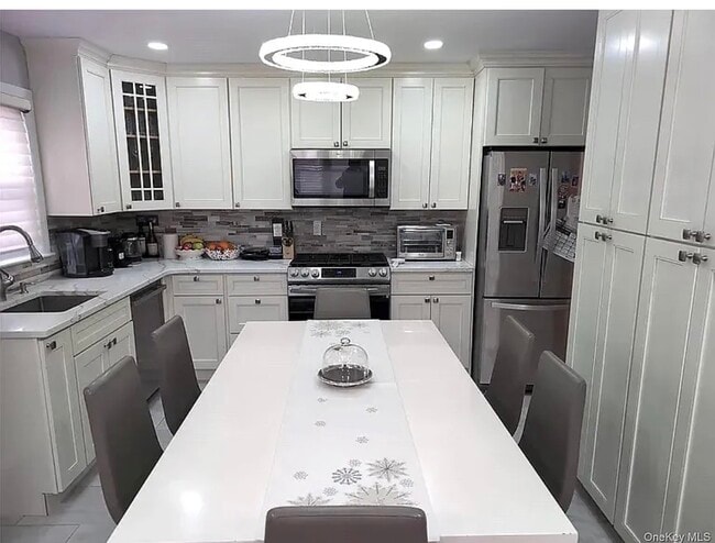 Photo - 516 E State St