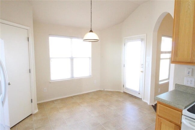 Photo - 107 Inman Dr