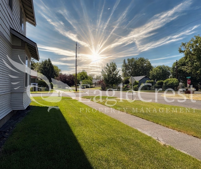 Photo - Spacious 3-Bedroom, 2-Bath Home on a Corner Lot-Students Encouraged To Apply