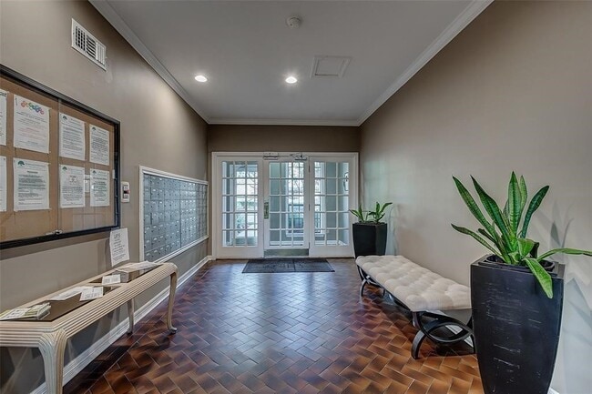 Photo - 2400 N Braeswood Blvd Unit 329