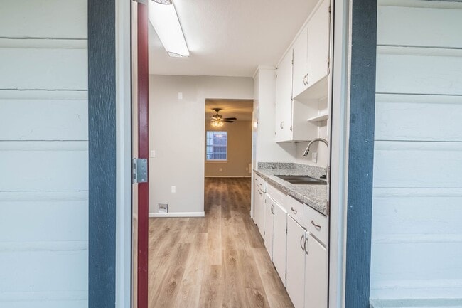 Photo - 4817 Van Fleet St