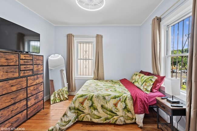 Photo - 957 Fteley Ave