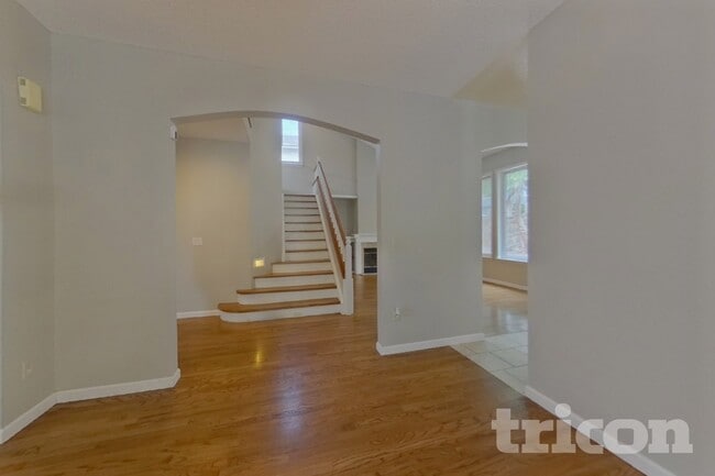 Photo - 16240 Quarry Hill Dr