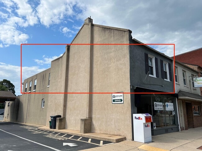 Building Photo - 357 Locust St