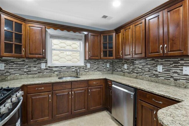 Photo - 150 Congress St Unit 1