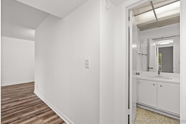 Photo - 630 NW 13th St Unit 0150