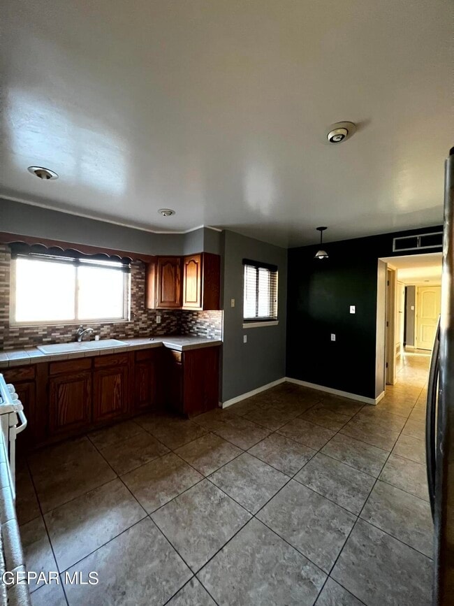 Photo - 112 De Leon Dr