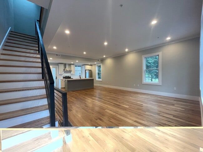 Photo - 199 Boylston St Unit 1