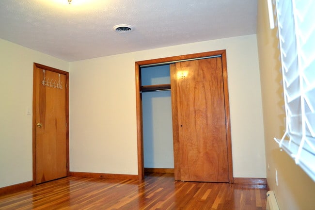 bedroom 1 - 33 Autran Ave