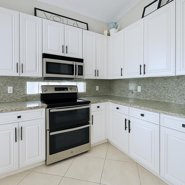 Photo - 2394 Kemps Bay