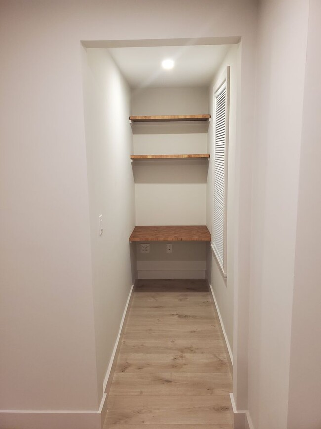 Photo - 37 Howell St Apartments Unit #2