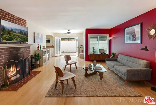 Photo - 3740 Lankershim Blvd