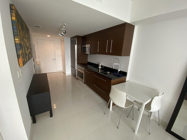 Photo - 465 Brickell Ave