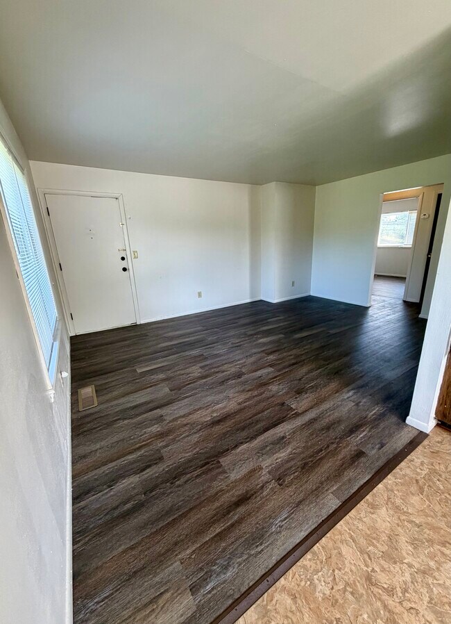 Photo - 1025 Shackelford Rd