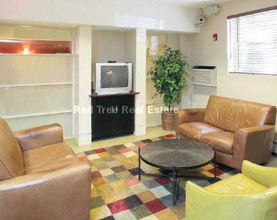 Building Photo - 185 Freeman St Unit 353