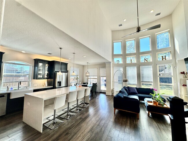 Photo - 16803 Bark Cabin Dr