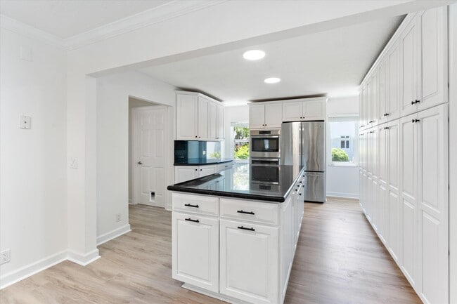 Photo - 1375 NW 16th St