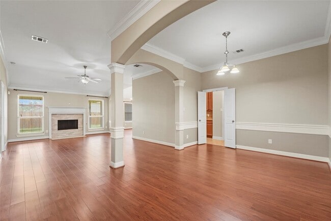 Photo - 24811 Sandusky Dr