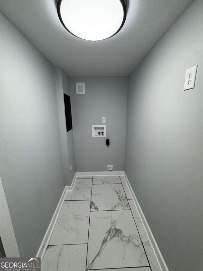 Photo - 285 Willow Run