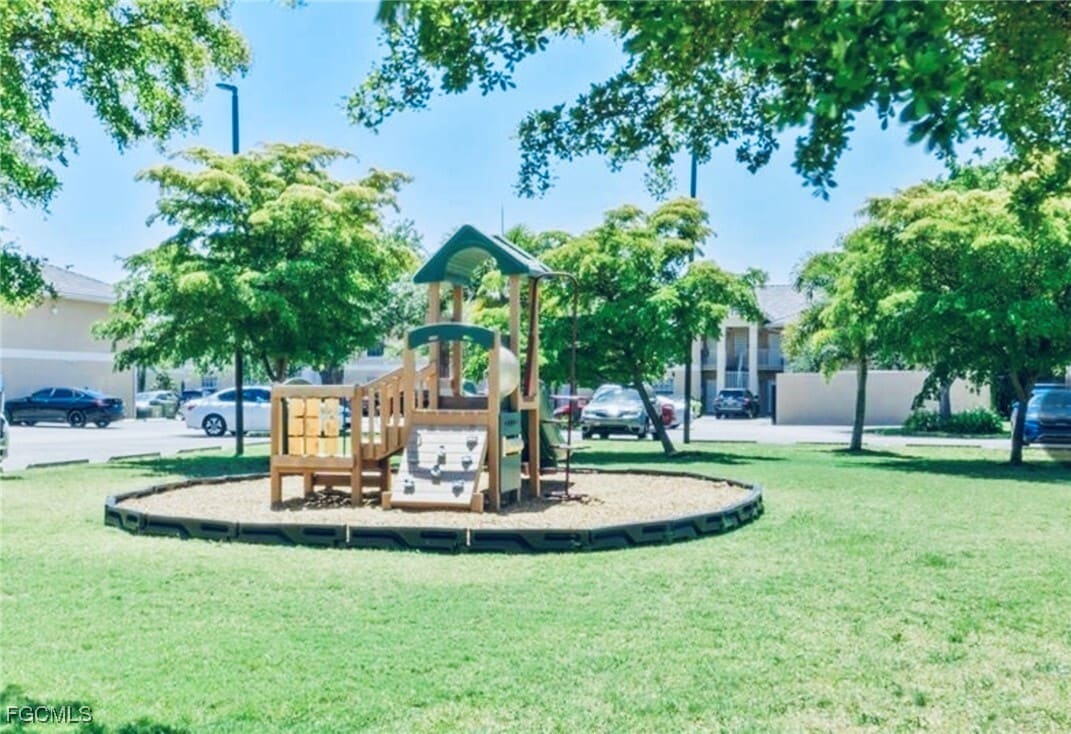 Photo - 8555 Bernwood Cove Loop Unidad 103