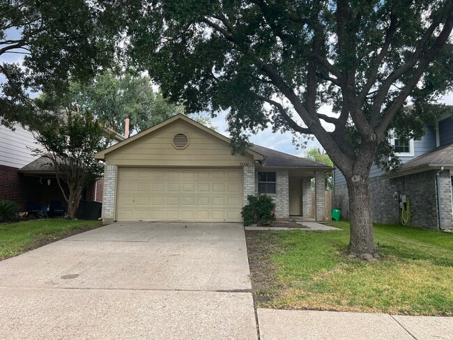 Building Photo - 19530 Sandy Woods Dr Rental