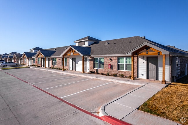 Monarch Point Apartments