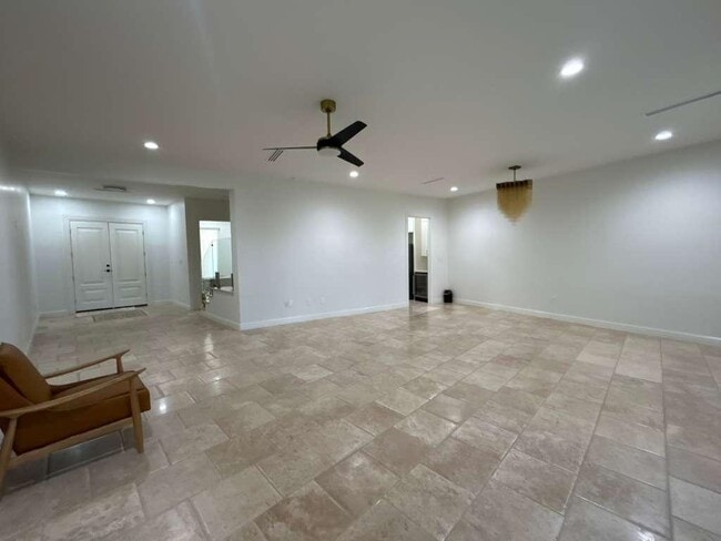 Photo - 2110 Bermuda Dr Unit 8