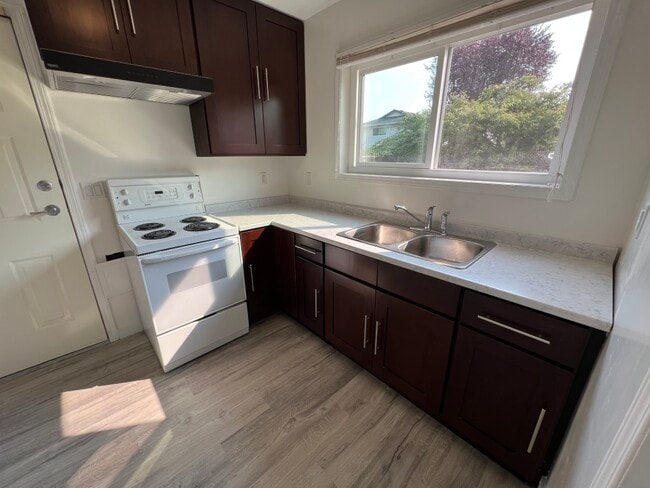 Photo - 6142 Brickyard Rd