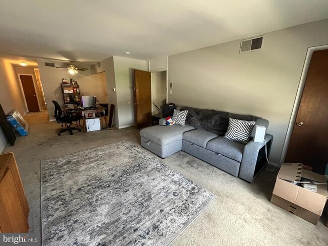 Photo - 16 Apel Ave