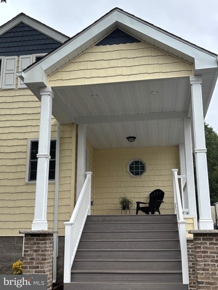 Photo - 120 Phillips Ave