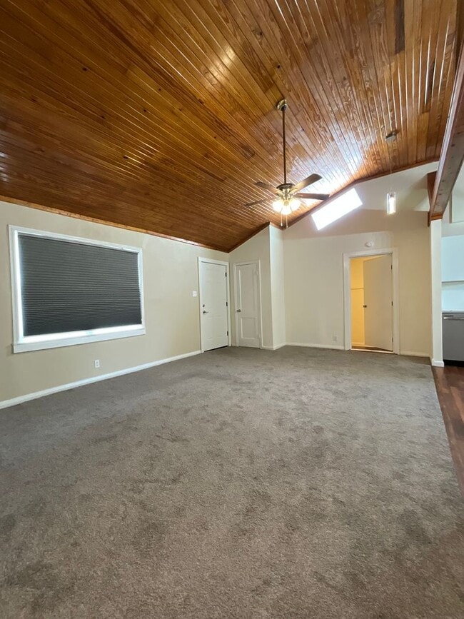 Photo - 1307 Aaron Ave