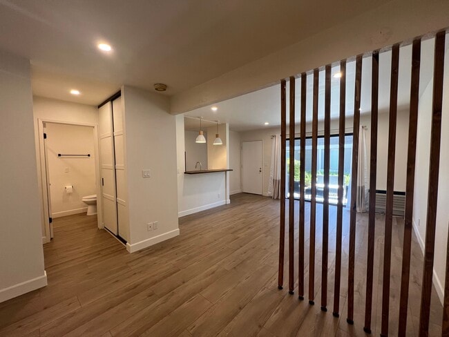 Photo - 23 Streamwood Condo Unit 23