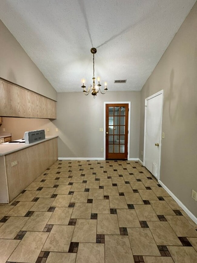 Photo - 4914 Pin Oak Dr