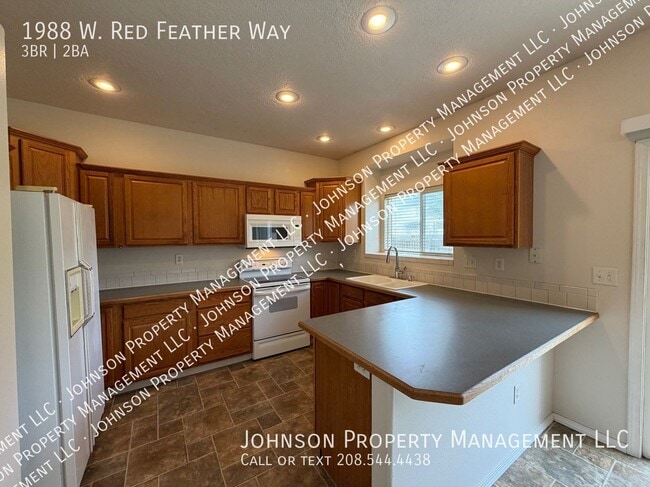 Photo - 1988 W Red Feather Way