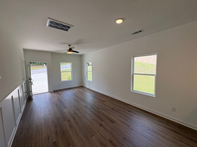 Photo - For Rent