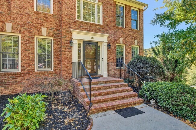 Photo - 1147 Belcroft Court